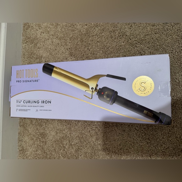 “New” Hot Tools Pro Signature Curling Iron - Black and Gold - Picture 2 of 4